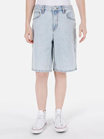 Geniş Kesim Yüksek Bel Kadın Jean Şort Cl1068614