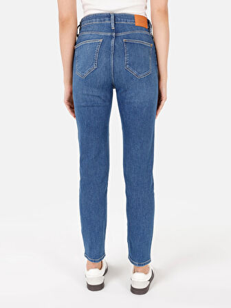 703 Carla Dar Kesim Orta Bel Düz Paça Mavi Kadın Pantolon Cl1068680