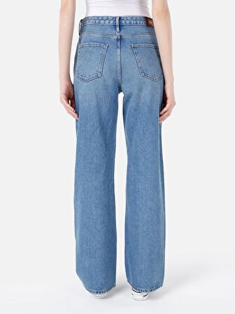 970 Berry Normal Kesim Yüksek Bel Geniş Paça Mavi Jean Kadın Pantolon Cl1068713