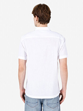 Normal Kesim Shirt Yaka Cepli Beyaz Erkek Kısa Kol Gömlek Cl1068758