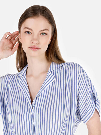 Regular Fit Shirt Yaka Desenli Mavi Kadın Kısa Kol Gömlek