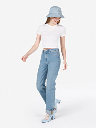 Dar Kesim Bisiklet Yaka Dokulu Örme Beyaz Kadın Kısa Kol Tişört Cl1069106