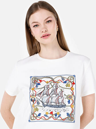 Normal Kesim Bisiklet Yaka Baskılı Beyaz Kadın Kısa Kol Tişört Cl1069116