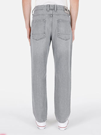Rahat Normal Kesim Orta Bel Düz Paça Gri Erkek Jean Pantolon Cl1069477
