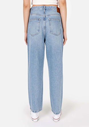 Barrel Fit   Kadın İndigo Jean Pantolon