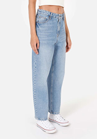 Barrel Fit   Kadın İndigo Jean Pantolon