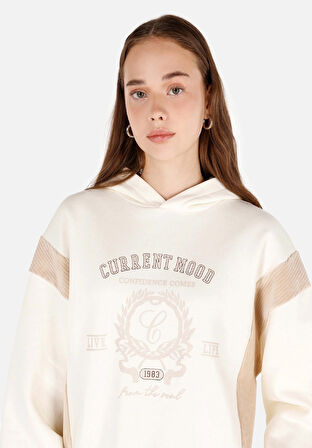 Regular Fit Kapüşonlu  Kadın Ekru Sweatshirt