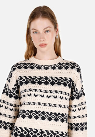 Regular Fit Yuvarlak Yaka  Kadın Ekru Kazak