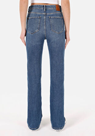 Regular Fit   Kadın İndigo Jean Pantolon