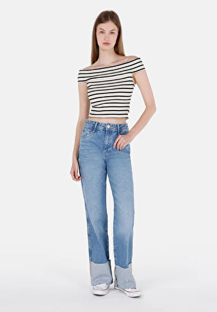 Straight Fit Yüksel Bel Düz Paça Kadın Denim Jean Pantolon
