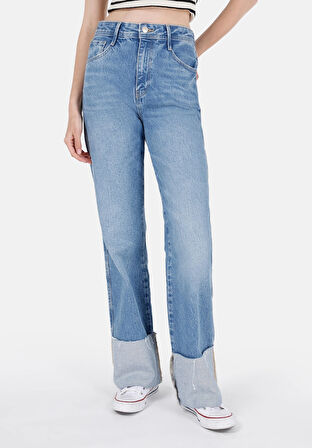 Straight Fit Yüksel Bel Düz Paça Kadın Denim Jean Pantolon