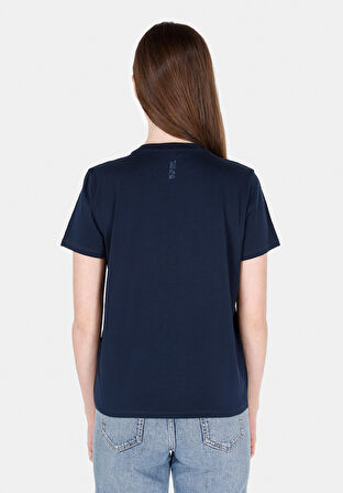 Regular Fit Yuvarlak Yaka Nakışlı Kadın Lacivert Kısa Kol Tişört Cl1071852