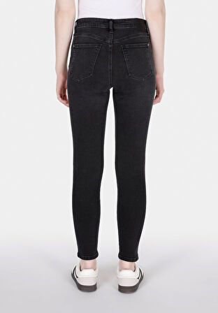 759 Lara Skinny Fit Orta Bel Dar Paça Kadın Siyah Jean Pantolon Cl1072250