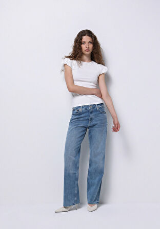 Slim Fit   Kadın Beyaz Kısa Kol Tişört