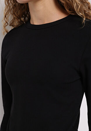 Slim Fit Yuvarlak Yaka Düz Kadın Siyah Uzun Kol Tişört