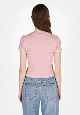 Slim Fit Yuvarlak Yaka Baskılı Kadın Pembe Kısa Kol Tişört