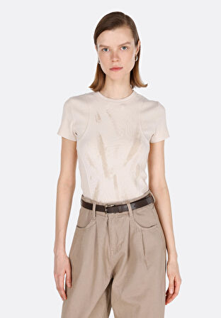 Slim Fit   Kadın Bej Kısa Kol Tişört