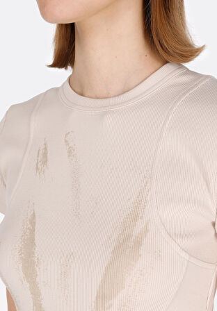 Slim Fit   Kadın Bej Kısa Kol Tişört