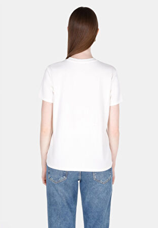 Regular Fit Yuvarlak Yaka Nakışlı Kadın Beyaz Kısa Kol Tişört Cl1073182