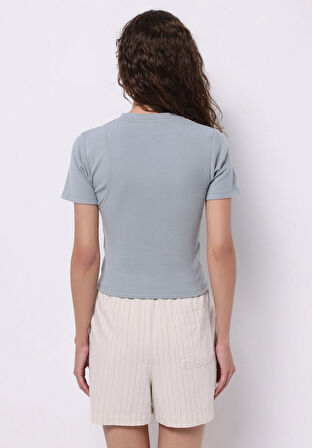 Slim Fit Yuvarlak Yaka Düz Kadın Yeşil Kısa Kol Tişört