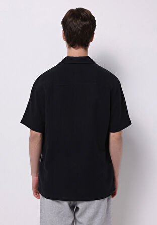 Comfort Fit Shirt Neck Jakarlı Erkek Siyah Kısa Kol Gömlek