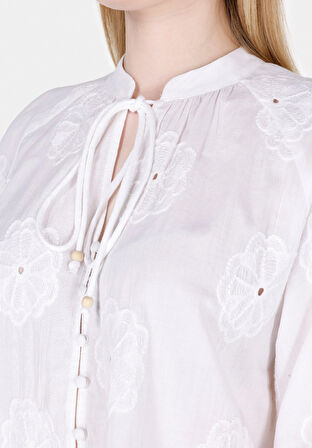 Regular Fit Hakim Yaka Düz Kadın Beyaz Uzun Kol Gömlek Cl1073349