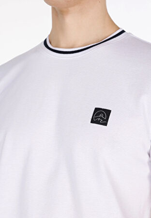 Regular Fit Yuvarlak Yaka Jakarlı Erkek Beyaz Kısa Kol Tişört