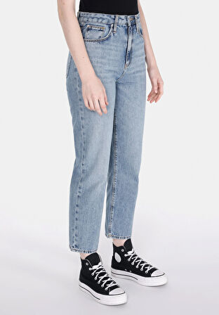Straight Fit Yüksel Bel Düz Paça Kadın Light İndigo Denim Jean Pantolon
