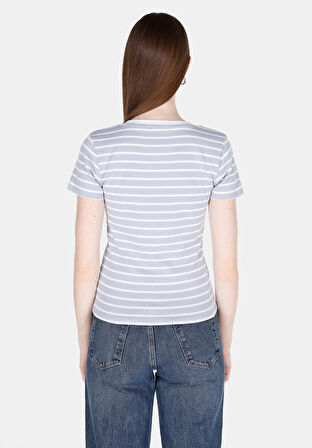 Slim Fit Kare Yaka Çizgili Kadın Mavi Kısa Kol Tişört Cl1073529
