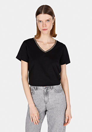 Regular Fit V Yaka Düz Kadın Siyah Kısa Kol Tişört Cl1073550