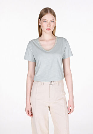 Regular Fit V Yaka Düz Kadın Yeşil Kısa Kol Tişört Cl1073550