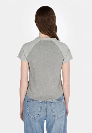 Slim Fit Yuvarlak Yaka Nakışlı Kadın Yeşil Kısa Kol Tişört Cl1073710