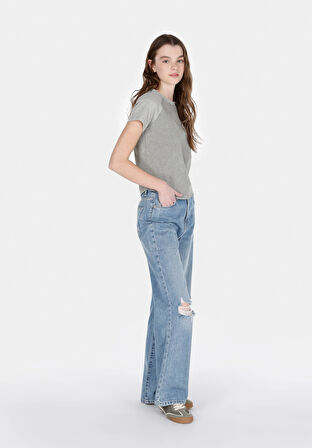 Slim Fit Yuvarlak Yaka Nakışlı Kadın Yeşil Kısa Kol Tişört Cl1073710