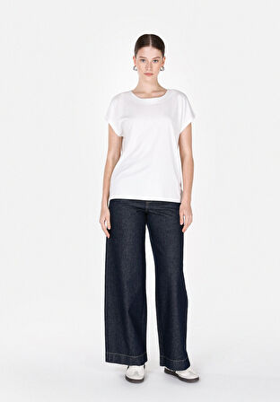 Regular Fit Yuvarlak Yaka Düz Kadın Beyaz Kısa Kol Tişört Cl1073833