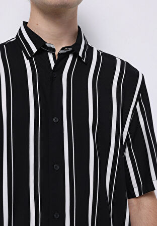 Regular Fit Shirt Neck Çizgili Erkek Siyah Kısa Kol Gömlek