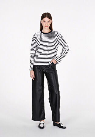 Regular Fit Yuvarlak Yaka Çizgili Kadın Siyah Uzun Kol Tişört Cl1073949