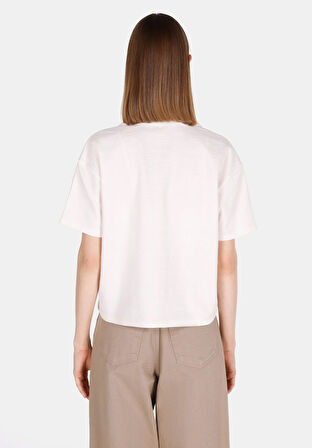 Regular Fit Polo Yaka Jakarlı Kadın Beyaz Kısa Kol Tişört Cl1073977