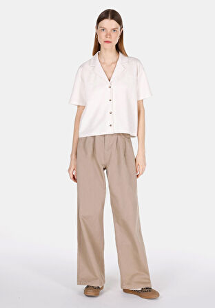 Regular Fit Polo Yaka Jakarlı Kadın Beyaz Kısa Kol Tişört Cl1073977