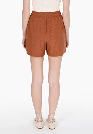 Regular Fit Orta Bel Jakarlı Kadın Kahverengi Şort