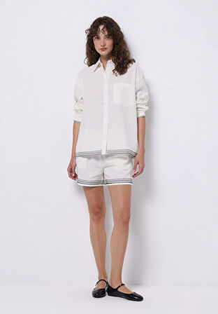 Regular Fit Yüksel Bel Nakışlı Kadın Beyaz Şort