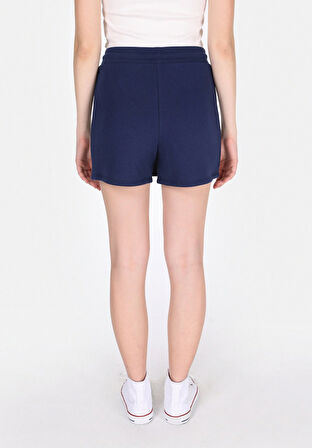 Slim Fit Orta Bel Düz Kadın Lacivert Şort