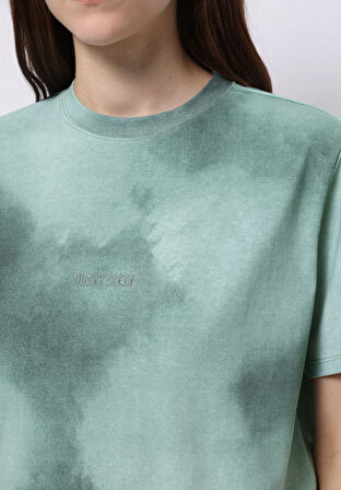 Regular Fit Yuvarlak Yaka Baskılı Kadın Çok Renkli Kısa Kol Tişört