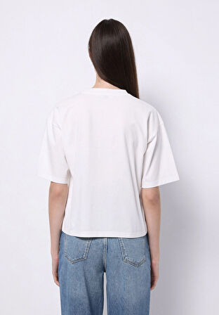 Regular Fit Yuvarlak Yaka Baskılı Kadın Beyaz Kısa Kol Tişört