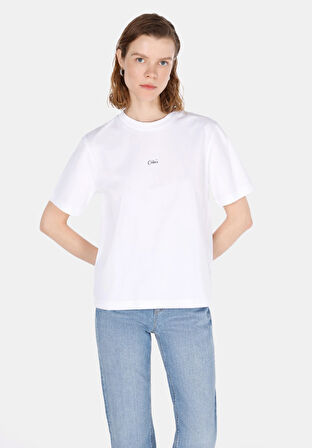 Regular Fit Yuvarlak Yaka Düz Kadın Beyaz Kısa Kol Tişört Cl1074442