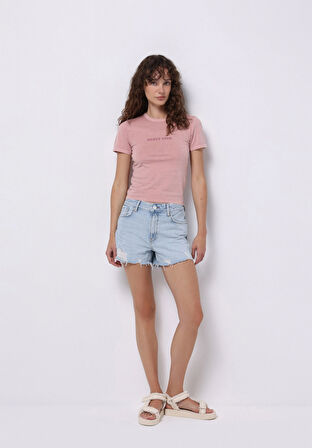 Slim Fit Yuvarlak Yaka Baskılı Kadın Pembe Kısa Kol Tişört