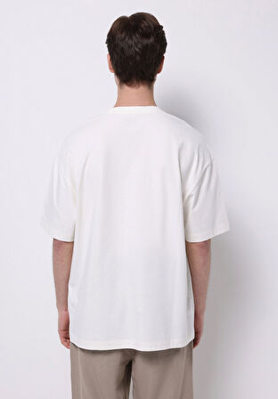 Oversize Fit Yuvarlak Yaka Düz Erkek Beyaz Kısa Kol Tişört