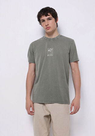 Regular Fit Yuvarlak Yaka Düz Erkek Yeşil Kısa Kol Tişört