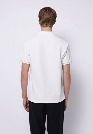 Regular Fit Polo Yaka Jakarlı Erkek Beyaz Kısa Kol Tişört