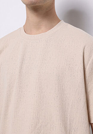 Comfort Fit Yuvarlak Yaka Jakarlı Erkek Bej Kısa Kol Tişört