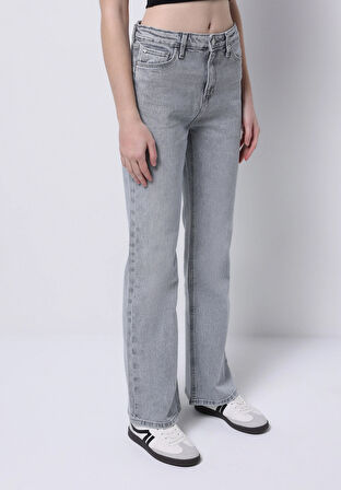 Regular Fit   Kadın Gri Jean Pantolon